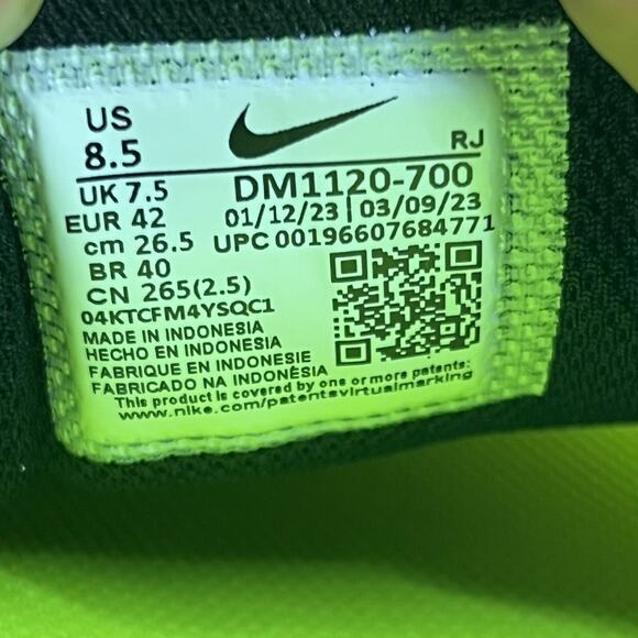 Nike Legend Essential 3 NN Sneakers Men Size 8.5 Green Black Comfort Shoes NEW - Picture 8 of 8